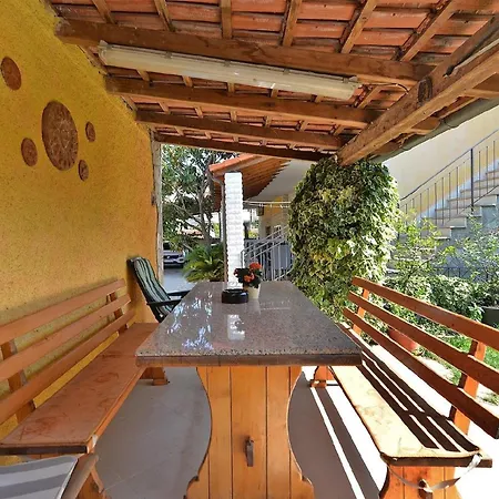 Apartment Fuer 4 Personen Ca 65 Qm In Rovinj, Istrien Istrische Riviera *